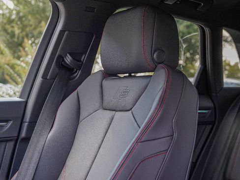 New 2025 Audi Q3 2.0T Premium Plus image 11