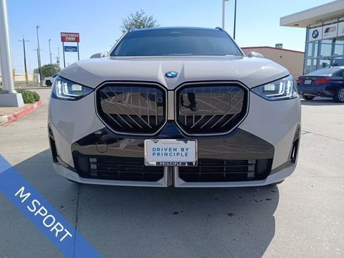 Used 2025 BMW X3 xDrive30i w/ Premium Package image 2