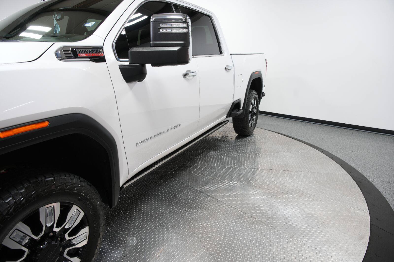 Certified 2024 GMC Sierra 2500 Denali w/ Denali Reserve Package AWD/4WD image 7