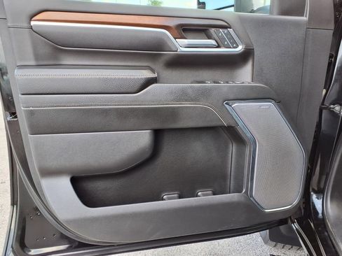 Used 2024 GMC Sierra 2500 Denali w/ Denali Reserve Package image 24