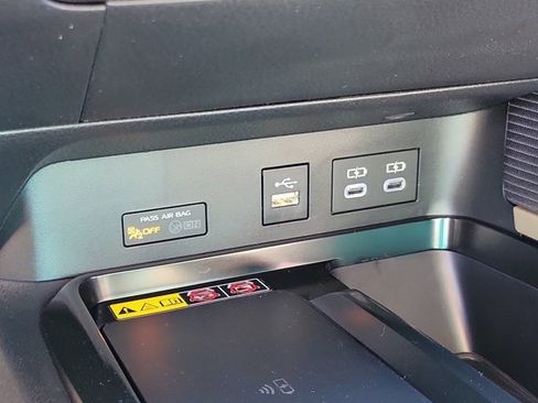 New 2026 Toyota Camry Hybrid image 30