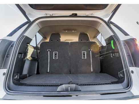 Used 2023 GMC Acadia SLE w/ Driver Convenience Package image 29