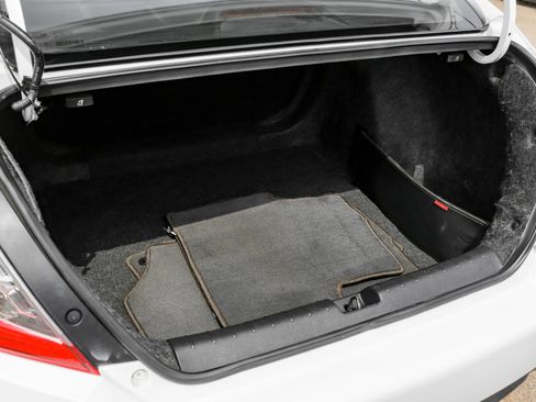 Used 2018 Honda Civic EX image 44