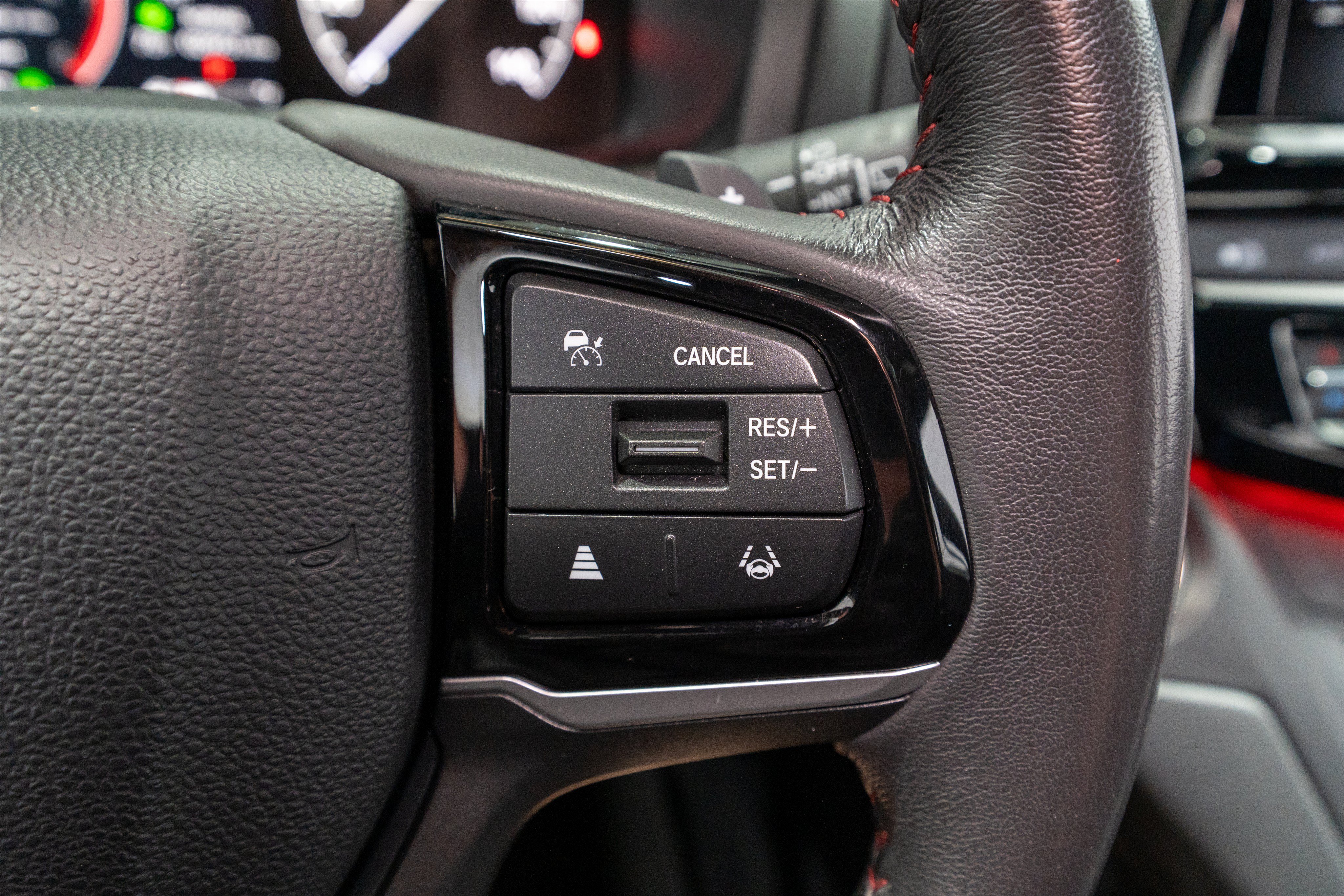 Used 2025 Honda Odyssey Sport-L image 26
