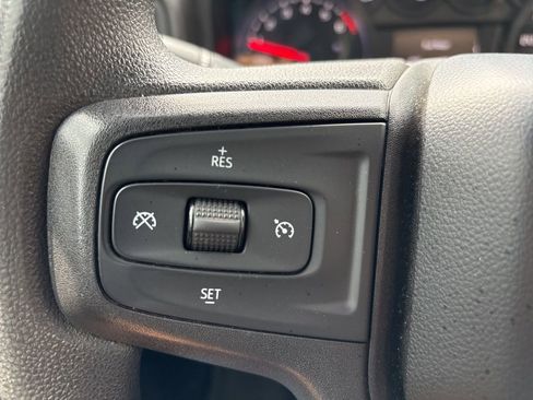 Used 2021 Chevrolet Silverado 1500 Custom image 17