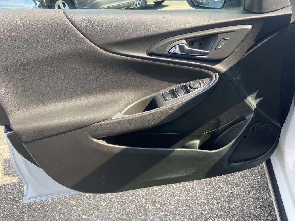 Used 2023 Chevrolet Malibu LT FWD image 11