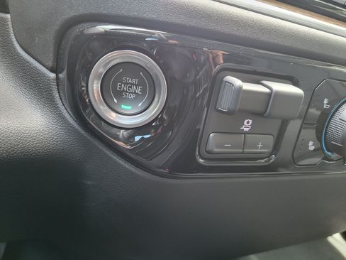 Certified 2024 Chevrolet Silverado 1500 LT AWD/4WD image 22