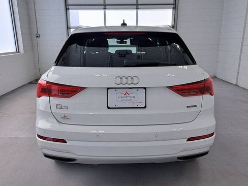 Used 2020 Audi Q3 2.0T Premium w/ Convenience Package AWD/4WD image 6
