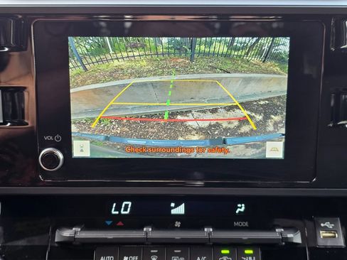 Used 2022 Toyota Tundra SR5 RWD image 17