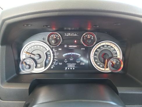 Used 2015 RAM 1500 Classic SLT w/ Luxury Group AWD/4WD image 40