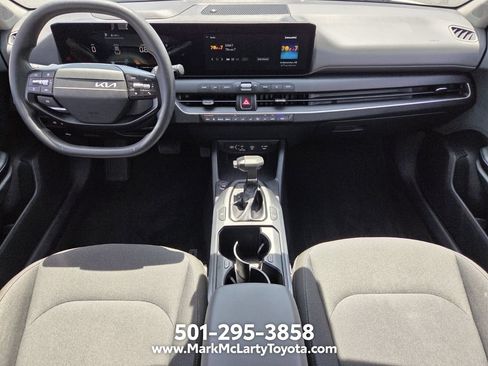 Used 2025 Kia K4 FWD image 11