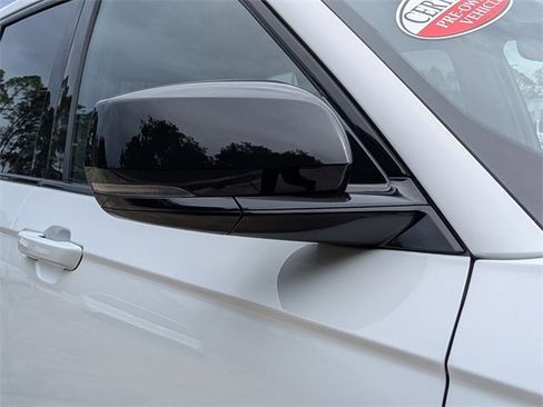 Certified 2023 Jeep Grand Cherokee Altitude image 10