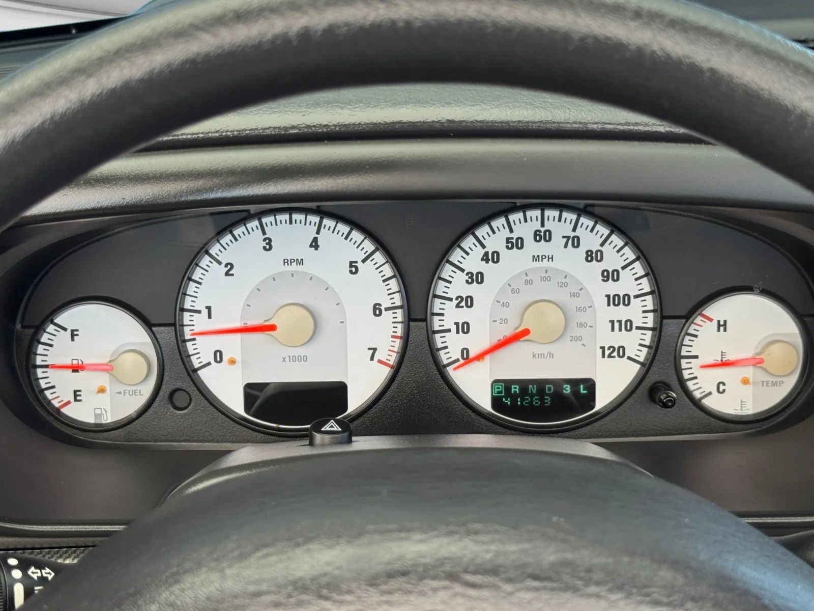 Used 2006 Chrysler Sebring GTC FWD image 29