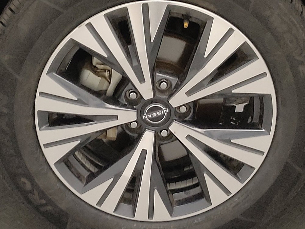 Used 2022 Nissan Rogue SV FWD image 31