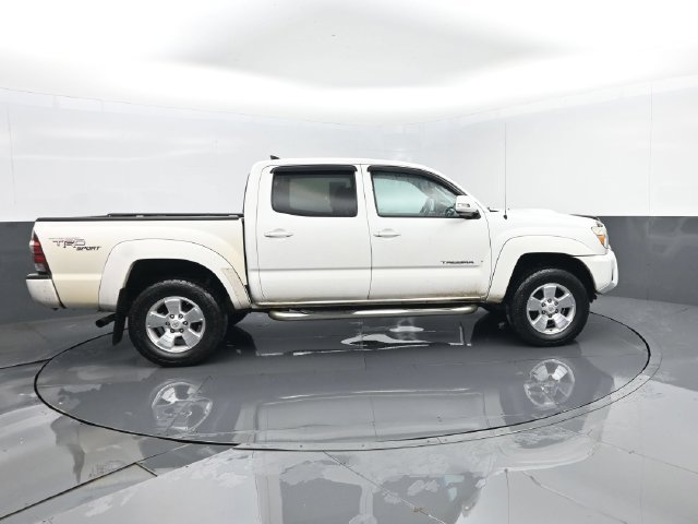 Used 2012 Toyota Tacoma 4x4 Double Cab w/ TRD Sport Pkg image 4