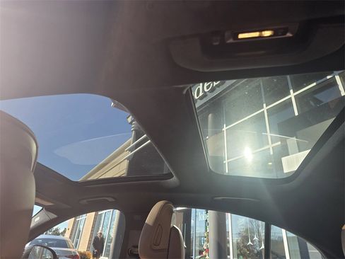 Certified 2025 Mercedes-Benz E 350 4MATIC Sedan image 59