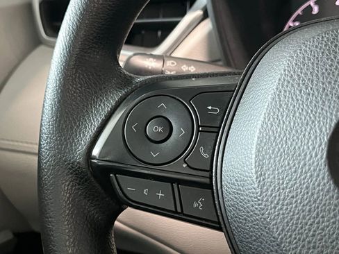 Used 2023 Toyota Corolla Cross L image 25