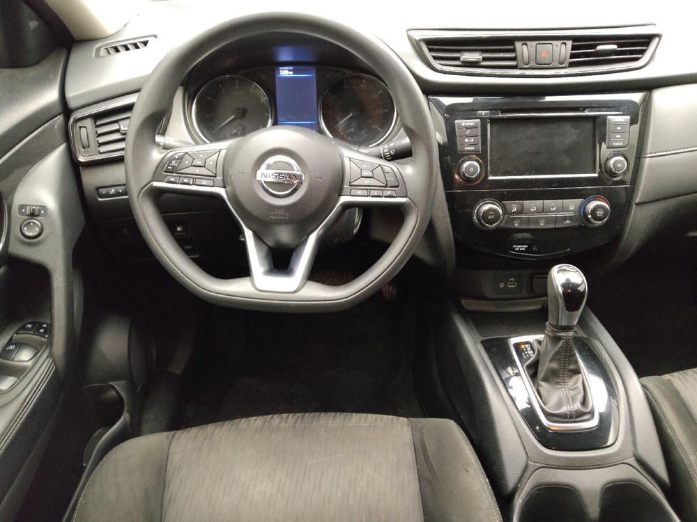 Used 2020 Nissan Rogue S FWD image 22