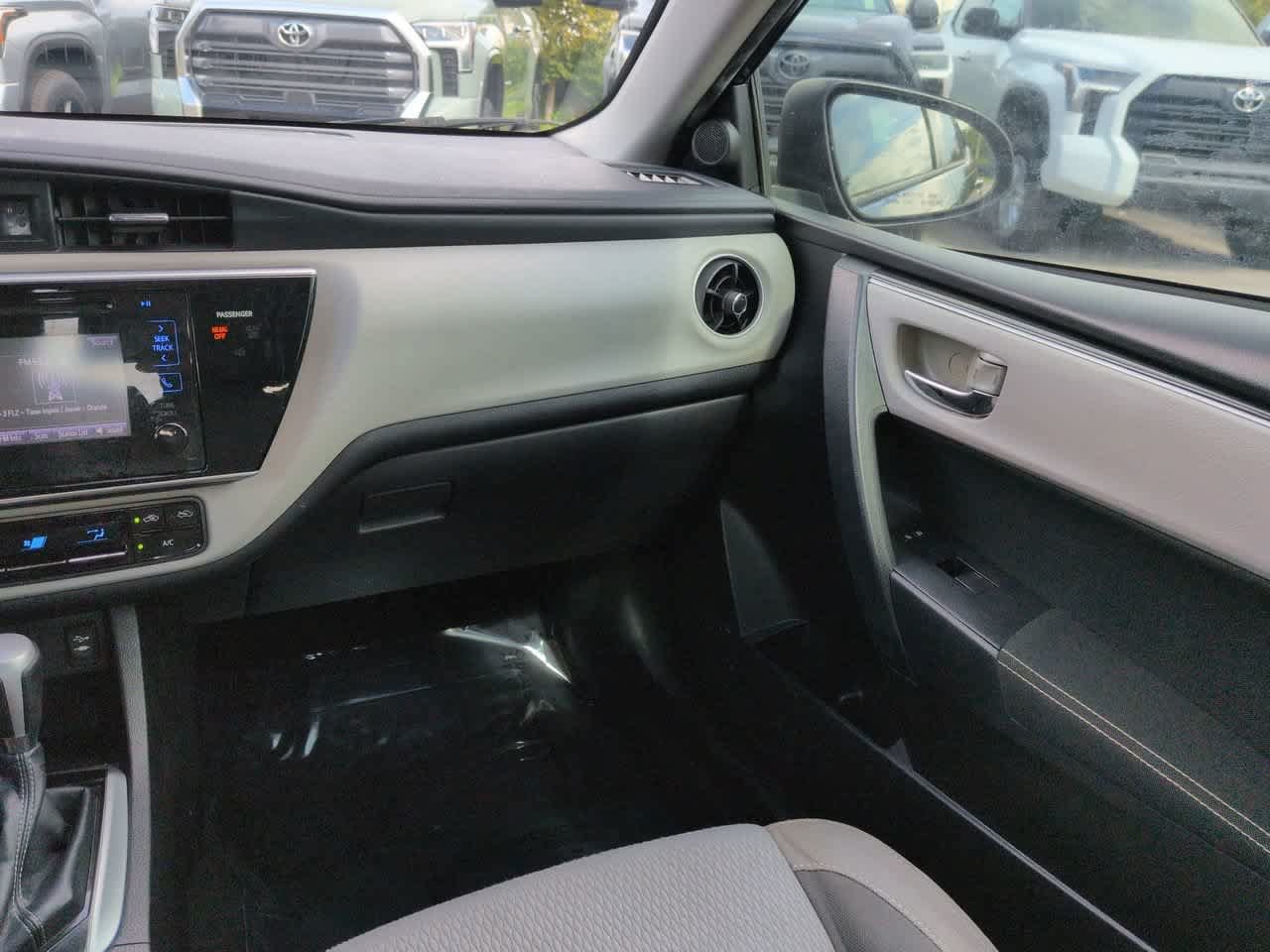 Used 2017 Toyota Corolla LE FWD image 16