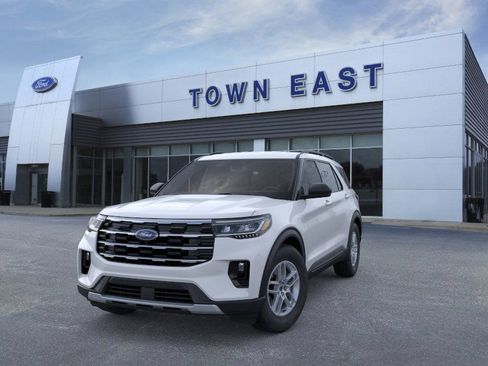 New 2026 Ford Explorer Active image 2