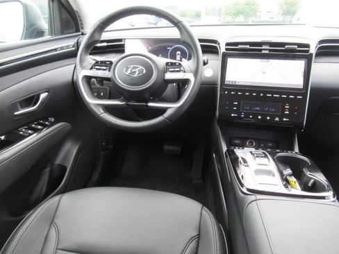 Used 2024 Hyundai Tucson Limited FWD image 13