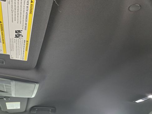 New 2026 Chevrolet Equinox LT w/ Safety and Technology Package FWD image 27