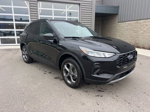 Used 2025 Ford Escape ST-Line w/ Tech Pack #1 image 3