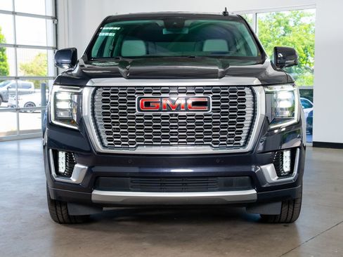 Used 2023 GMC Yukon Denali AWD/4WD image 4