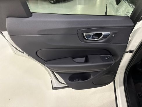 Certified 2023 Volvo XC60 B5 Ultimate w/ Climate Package AWD/4WD image 21