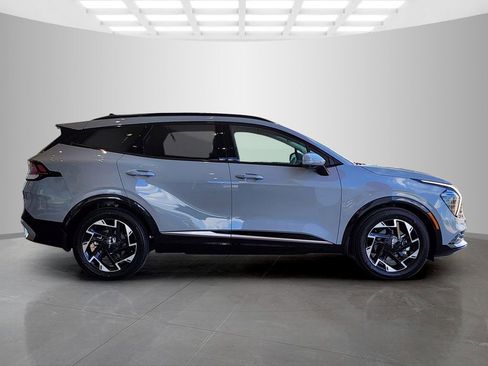 Used 2023 Kia Sportage SX image 3