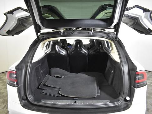 Used 2016 Tesla Model X 90D AWD/4WD image 36