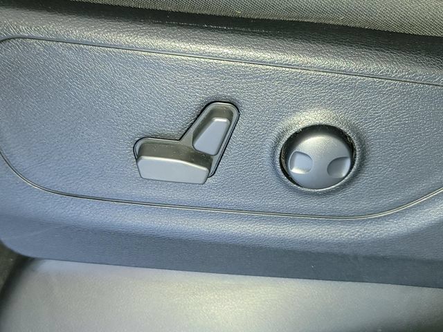 Certified 2022 RAM 1500 Big Horn AWD/4WD image 32