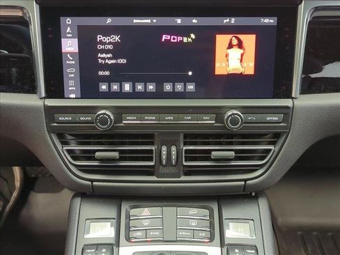 Used 2020 Porsche Macan AWD/4WD image 14