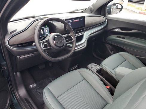 New 2025 FIAT 500 e image 6