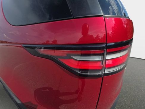 Used 2017 Land Rover Discovery HSE AWD/4WD image 37