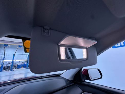 Used 2020 Chevrolet Traverse LT w/ Driver Confidence II Package image 35