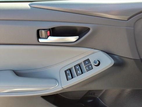 Certified 2020 Toyota Avalon XSE w/ All Weather Liner Package image 16