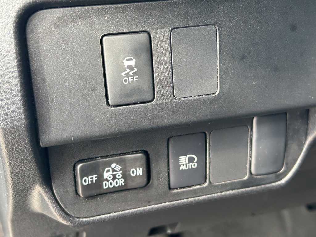 Certified 2023 Toyota Tacoma SR AWD/4WD image 22