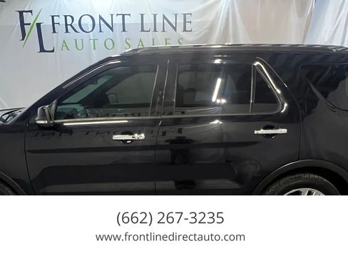 Used 2017 Ford Explorer Limited w/ Equipment Group 301A FWD image 4