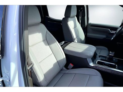 New 2026 GMC Sierra 1500 SLT w/ SLT Premium Plus Package image 10