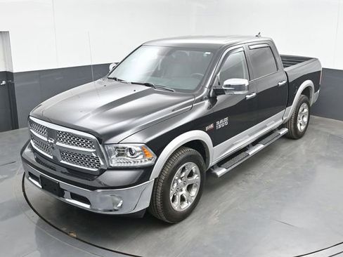 Used 2016 RAM 1500 Laramie w/ Convenience Group AWD/4WD image 15