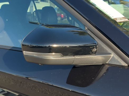 Used 2025 Ford Explorer Platinum image 12