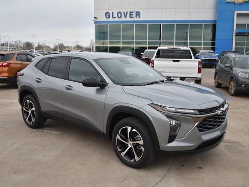 New 2026 Chevrolet Trax RS image 1