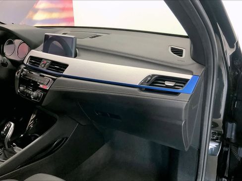 Used 2022 BMW X1 xDrive28i w/ M Sport Package image 19