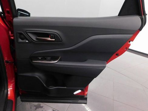 Used 2025 Toyota Crown Platinum image 25