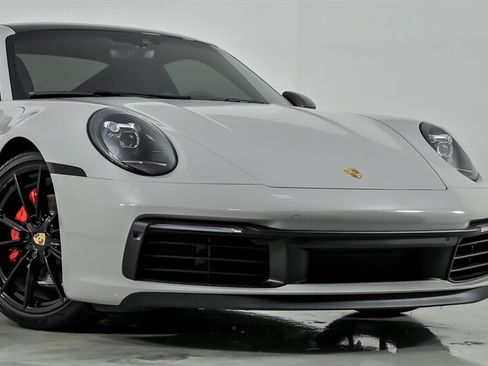 Used 2024 Porsche 911 Carrera T RWD image 3