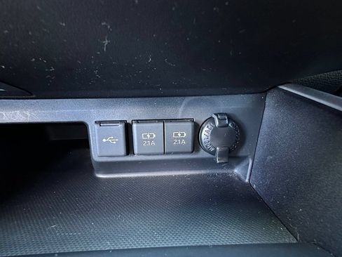 Used 2021 Toyota Highlander XSE AWD/4WD image 33