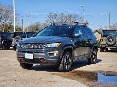 Used 2017 Jeep Compass Trailhawk w/ Leather Interior Group image 3