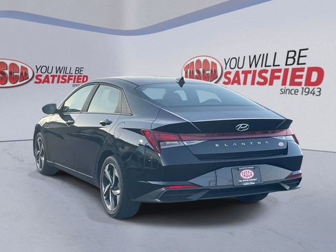 Certified 2023 Hyundai Elantra SEL w/ Convenience Package image 8