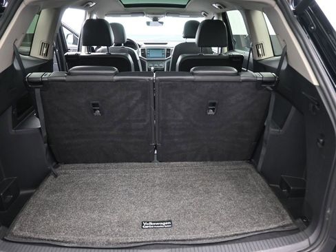 Used 2019 Volkswagen Atlas SE w/ Panoramic Sunroof Package image 14